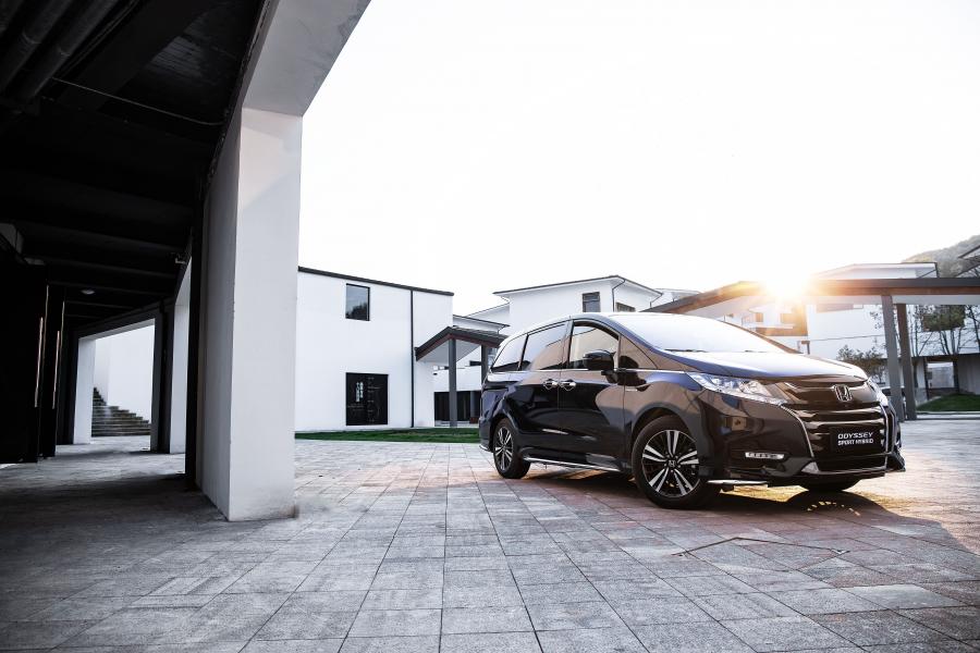  Honda Odyssey Sport Hybrid 2019 года  (фото 33 из 40)